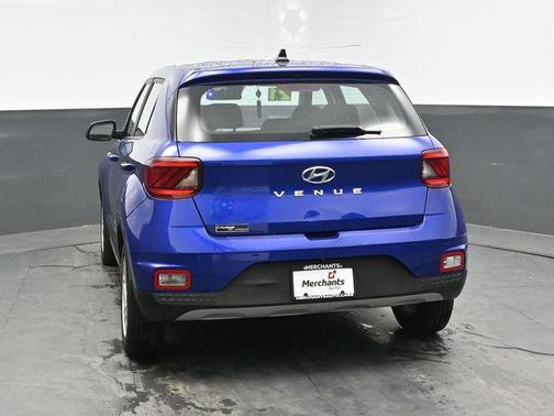 2021 Hyundai VENUE SE