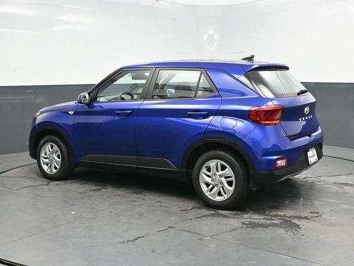 2021 Hyundai VENUE SE