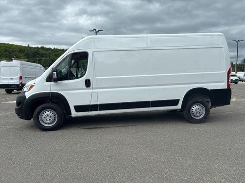2025 RAM ProMaster 2500 Tradesman