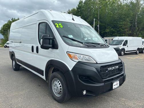2025 RAM ProMaster 2500 Tradesman