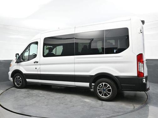 2022 Ford Transit-350 XLT