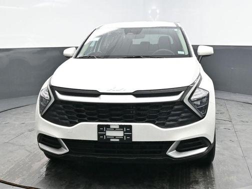 Snow White Pearl 2023 Kia Sportage Hybrid LX