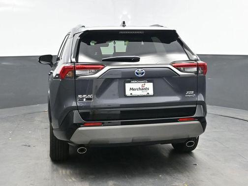 2024 Toyota RAV4 Hybrid SE