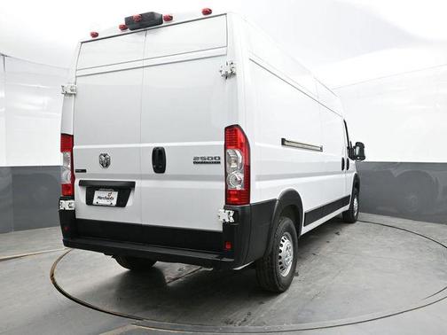 2025 RAM ProMaster 2500 Tradesman