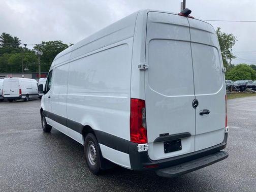 2022 Mercedes-Benz Sprinter 2500 High Roof