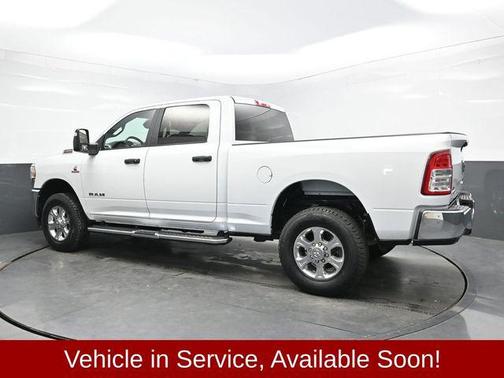 2023 RAM 2500 Big Horn Crew Cab 4x4 6'4' Box