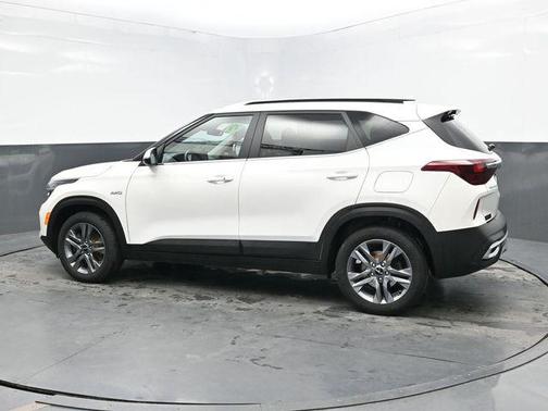 2022 Kia Seltos S