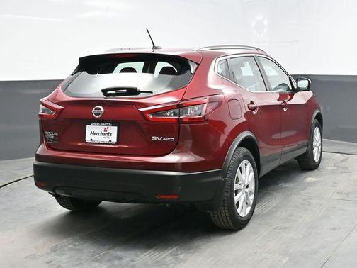 2022 Nissan Rogue Sport SV
