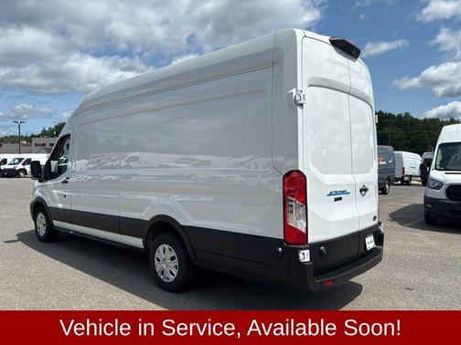 2022 Ford Transit-350 Base