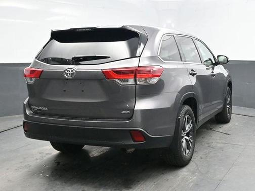 2021 Toyota RAV4 Hybrid SE