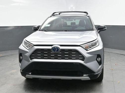 2021 Toyota RAV4 Hybrid SE