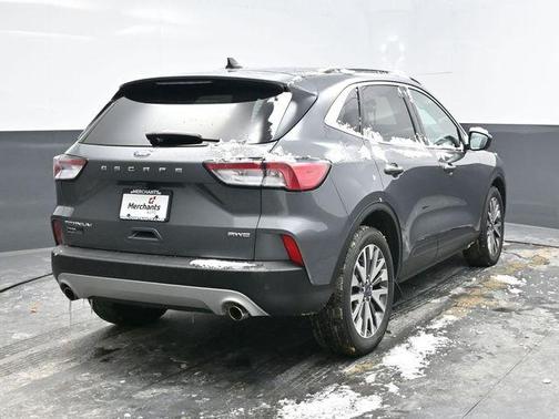 2022 Ford Escape Titanium