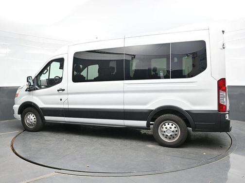 2022 Ford Transit-350 XLT