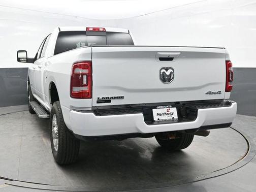 Bright White Clearcoat 2024 RAM 2500 Laramie Crew Cab 4x4 6'4' Box