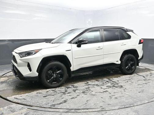 2021 Toyota RAV4 Hybrid SE