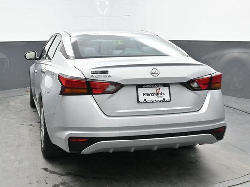 2021 Nissan Altima S FWD