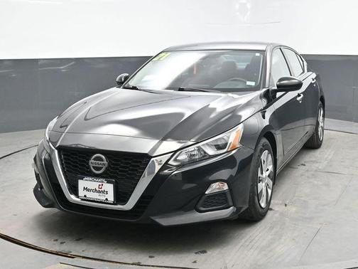 Super Black Clearcoat 2021 Nissan Altima S FWD