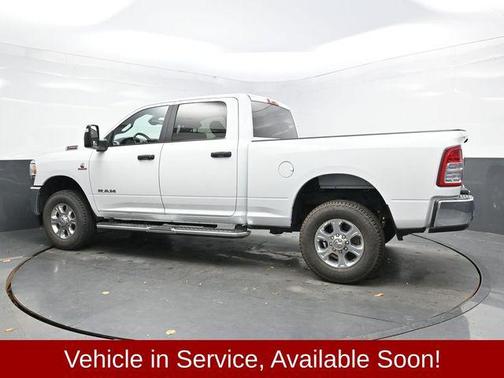 2023 RAM 2500 Big Horn Crew Cab 4x4 6'4' Box