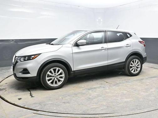 2022 Nissan Rogue Sport S