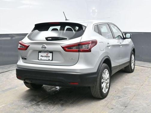 2022 Nissan Rogue Sport S