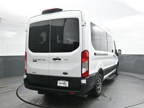 2022 Ford Transit-350 XLT