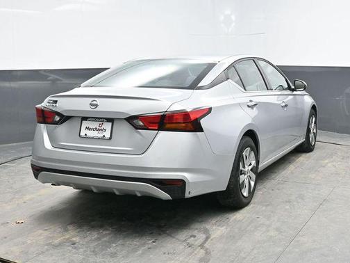 2021 Nissan Altima S FWD