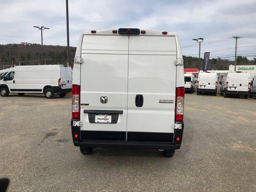 2024 RAM ProMaster 2500 Tradesman