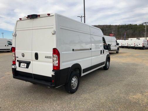 2024 RAM ProMaster 2500 Tradesman