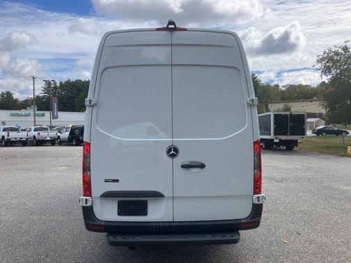 2021 Mercedes-Benz Sprinter 2500 High Roof