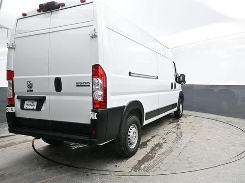 2025 RAM ProMaster 2500 Tradesman