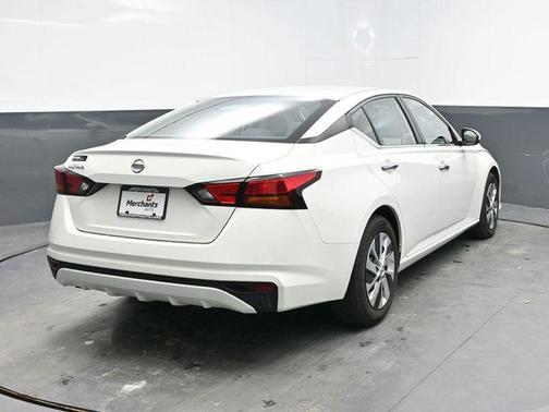 2021 Nissan Altima S FWD