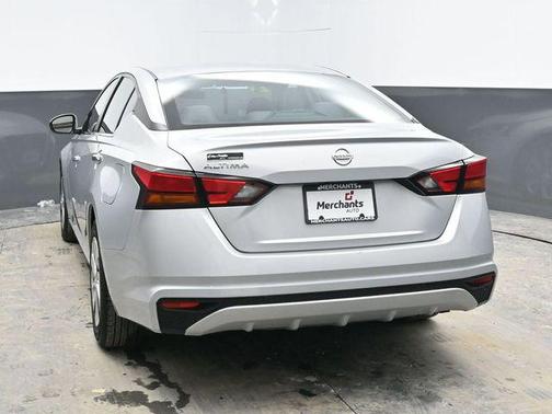 2021 Nissan Altima S FWD