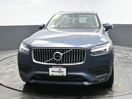 2020 Volvo XC90 T6 Momentum