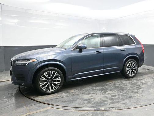 2020 Volvo XC90 T6 Momentum