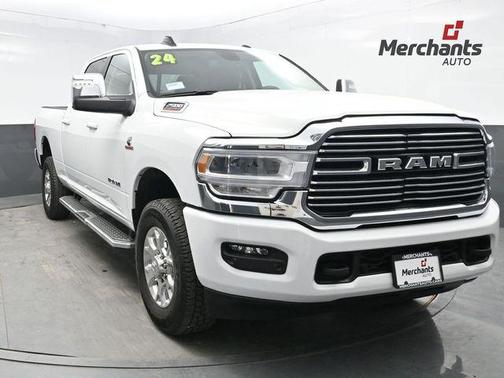 Bright White Clearcoat 2024 RAM 2500 Laramie Crew Cab 4x4 6'4' Box