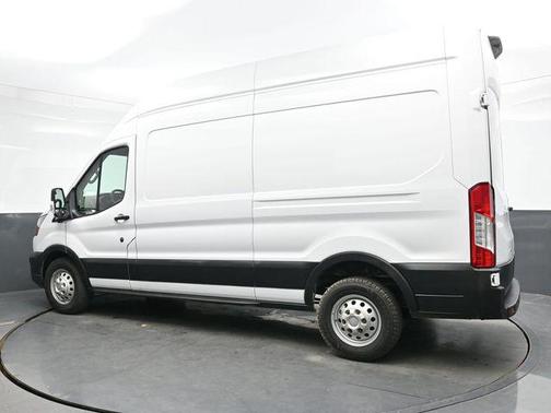 2022 Ford Transit-350 Base