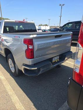 Silver Ice Metallic 2021 Chevrolet Silverado 1500 LT