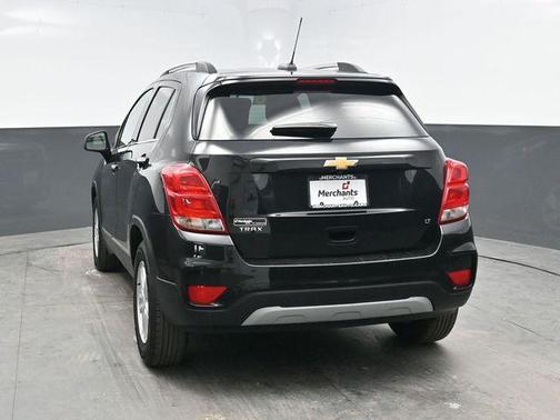 Mosaic Black Metallic 2020 Chevrolet Trax LT