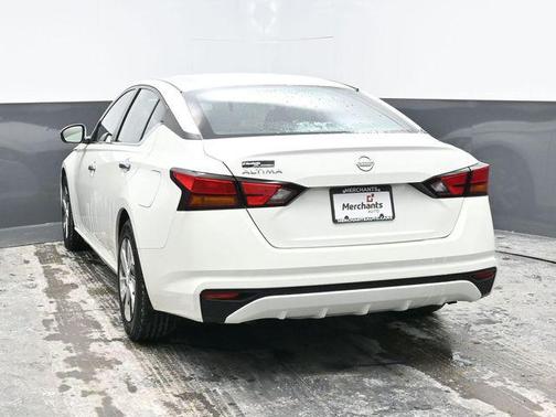 2021 Nissan Altima S FWD