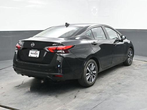 2023 Nissan Versa 1.6 SV