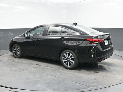 2023 Nissan Versa 1.6 SV