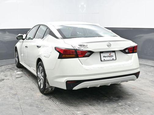 2021 Nissan Altima S FWD