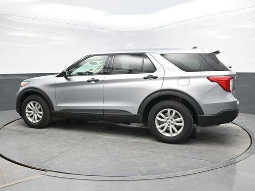 Silver Metallic 2021 Ford Explorer Base