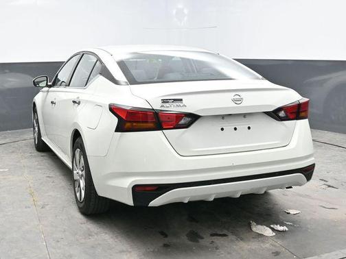 2021 Nissan Altima S FWD