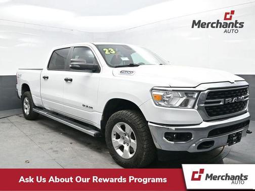 Bright White Clearcoat 2023 RAM 1500 Big Horn/Lone Star