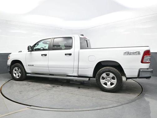 Bright White Clearcoat 2023 RAM 1500 Big Horn/Lone Star