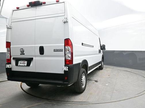 Bright White Clearcoat 2025 RAM ProMaster 2500 Tradesman