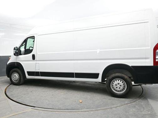 Bright White Clearcoat 2025 RAM ProMaster 2500 Tradesman