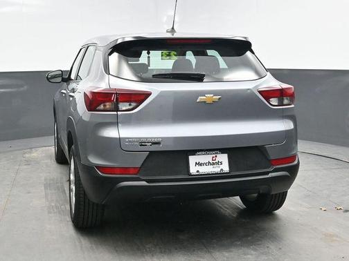 Sterling Gray Metallic 2023 Chevrolet Trailblazer LS