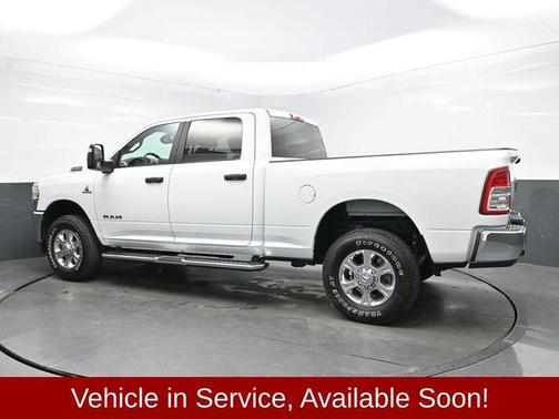 2023 RAM 2500 Big Horn Crew Cab 4x4 6'4' Box